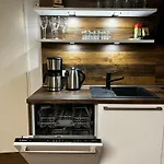 Traumhaft Edle Landhauswohnung Rosengarten