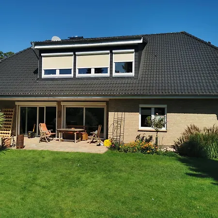 Traumhaft Edle Landhauswohnung شقة Rosengarten (Lower-Saxony)