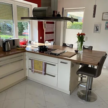 Traumhaft Edle Landhauswohnung Rosengarten (Lower-Saxony)