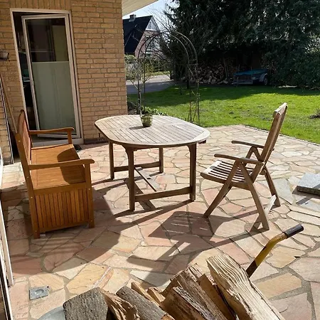 Traumhaft Edle Landhauswohnung Rosengarten (Lower-Saxony)