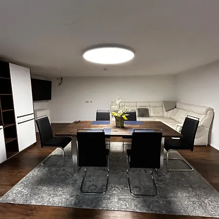 Traumhaft Edle Landhauswohnung Rosengarten (Lower-Saxony)