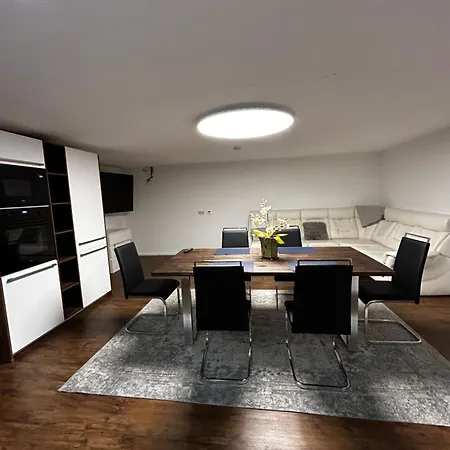 Traumhaft Edle Landhauswohnung شقة